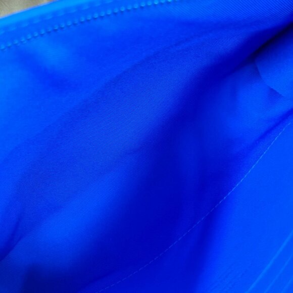 Louis Vuitton LV Monogram A4 Virgil Abloh Blue Clouds Pochette Voyage MM Monogra - Picture 9 of 12